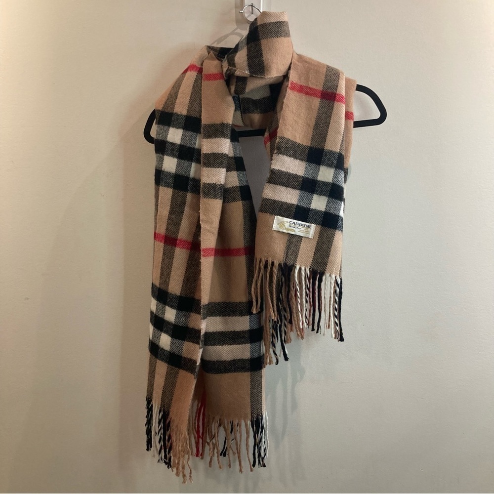ROYAL ROSSI 100% Cashmere Made in Mongolia China Burberry Styling Scarf